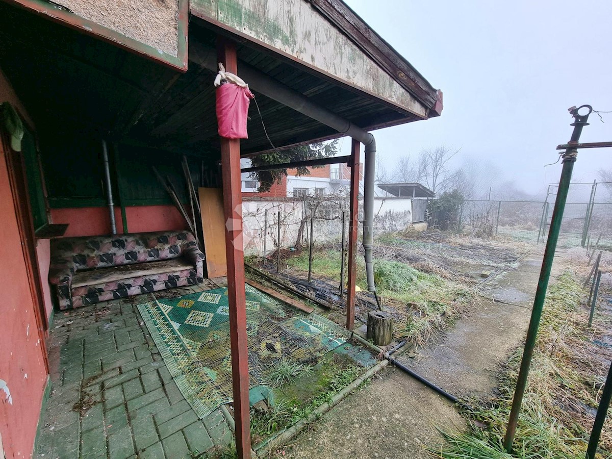 Kuća Na prodaju - OSJEČKO-BARANJSKA OSIJEK