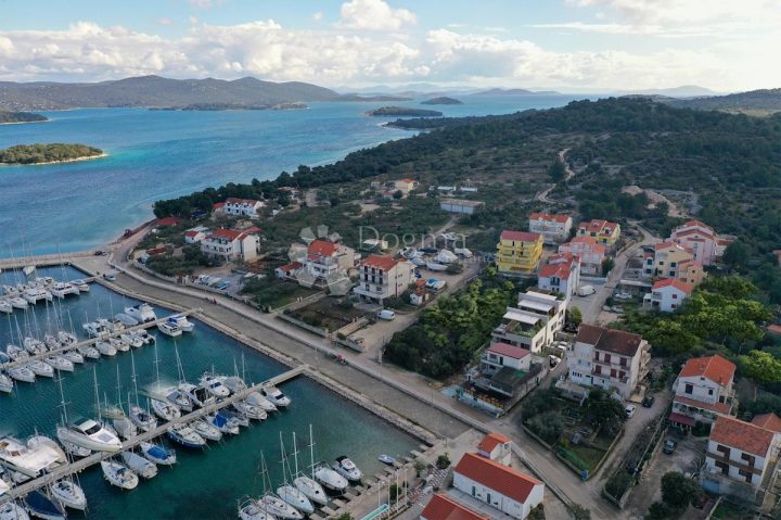 Stan Na prodaju - šibensko-kninska Murter - foto 5/15
