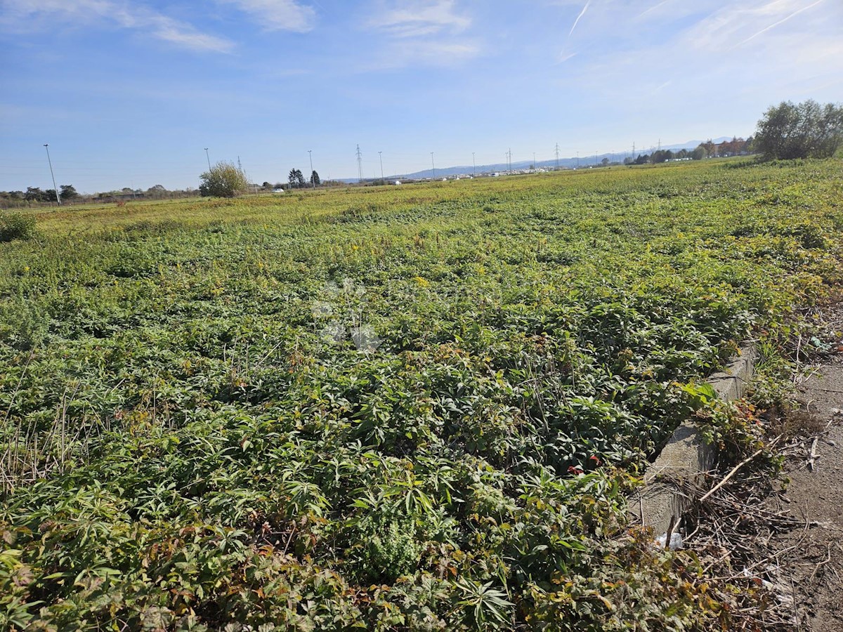 Zemljište Na prodaju - VARAŽDINSKA VARAŽDIN