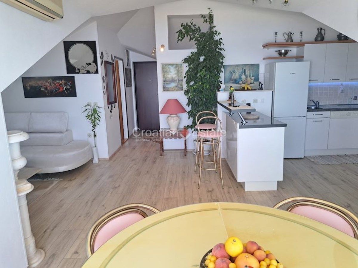 Apartmán Na predaj - SPLITSKO-DALMATINSKA SPLIT