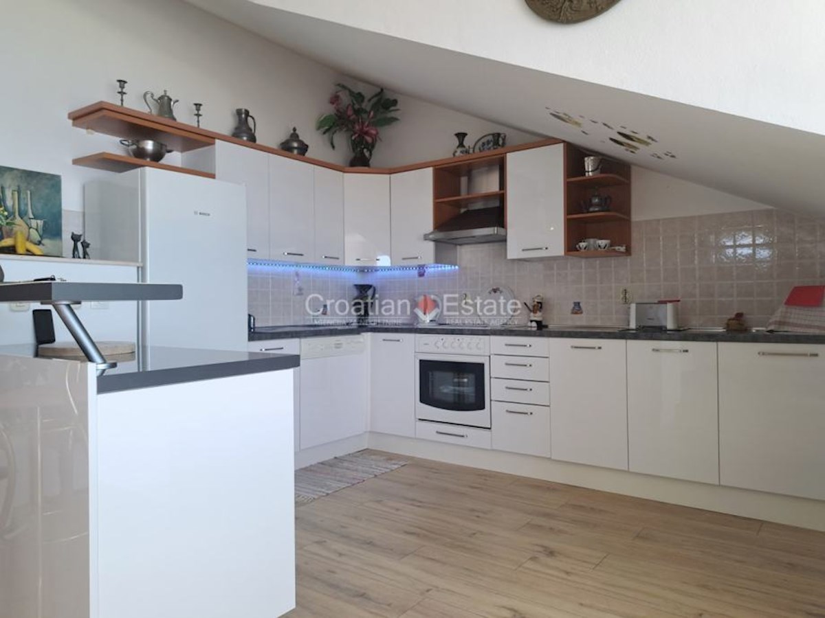 Apartmán Na predaj - SPLITSKO-DALMATINSKA SPLIT