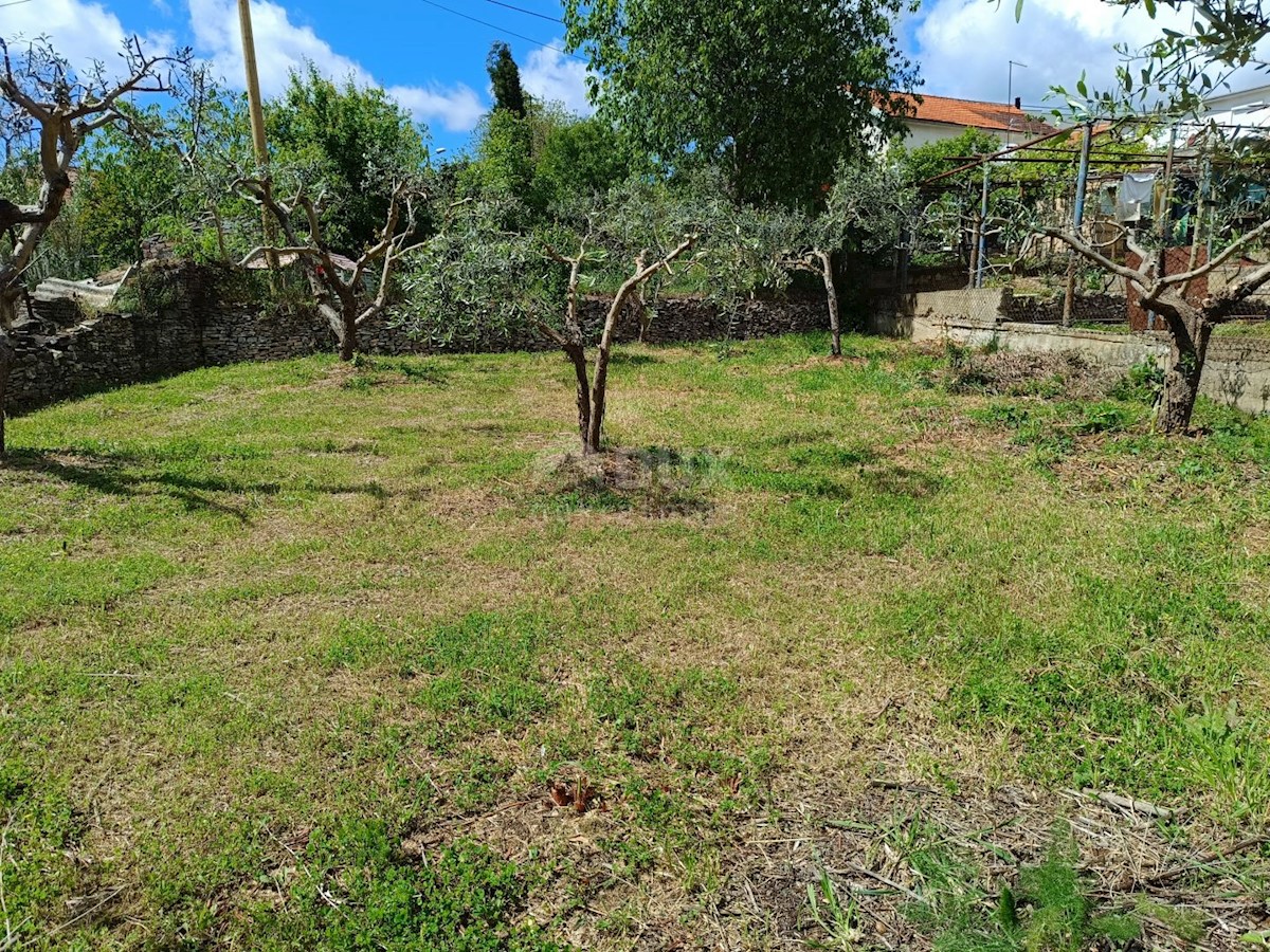 House For sale PULA