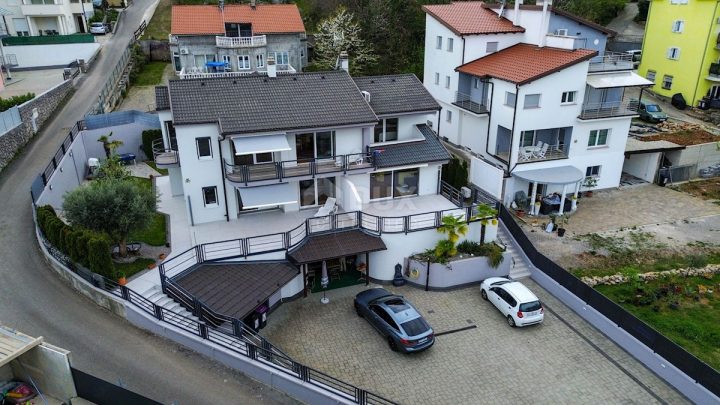 Dom na sprzedaż – Oprič