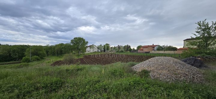 Land for sale 4674 m² – Karojba