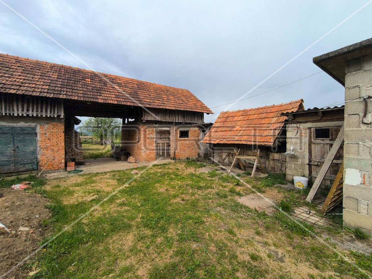 Hiša Na predaj - KARLOVAČKA OZALJ