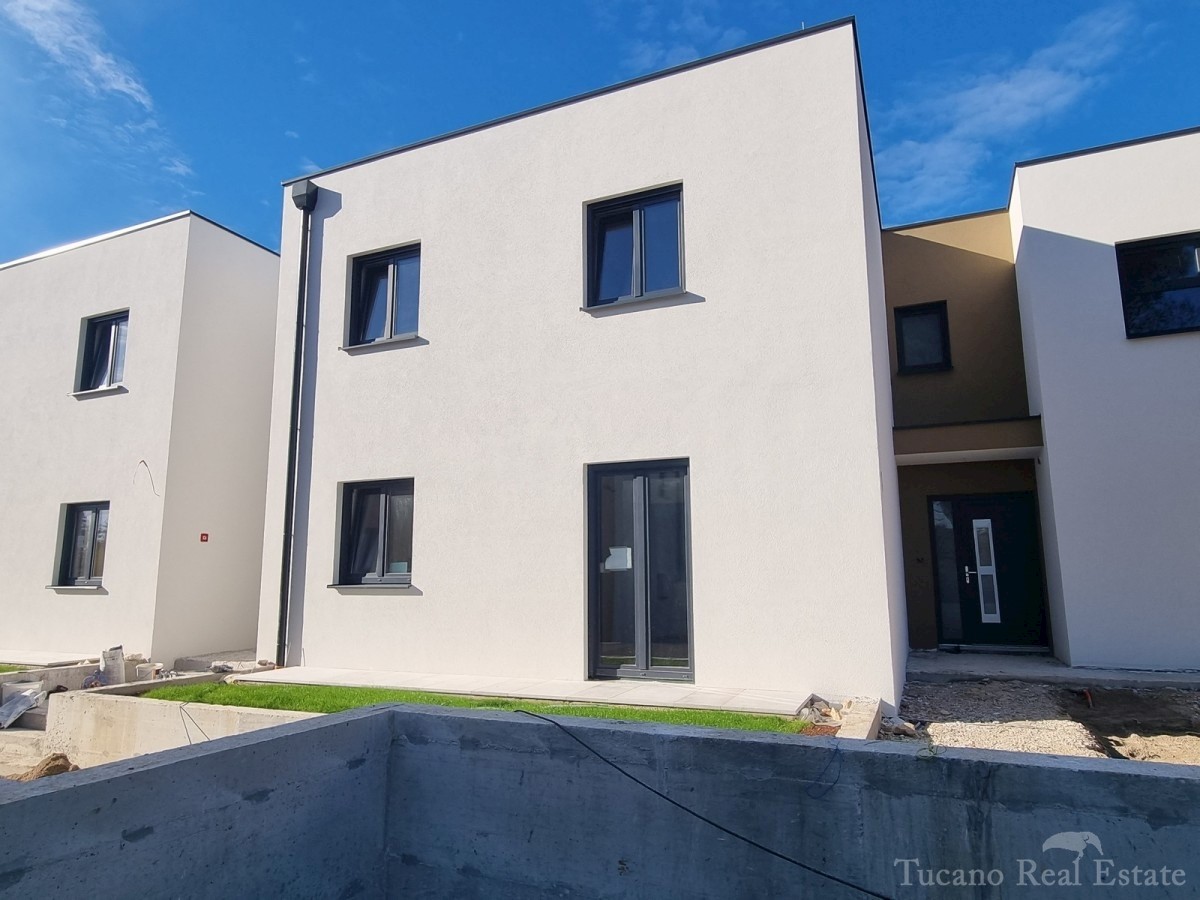 Apartmán Na predaj - ISTARSKA POREČ