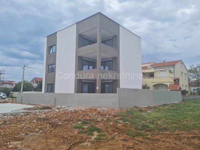 Apartmán na predaj 95 m² – Vir