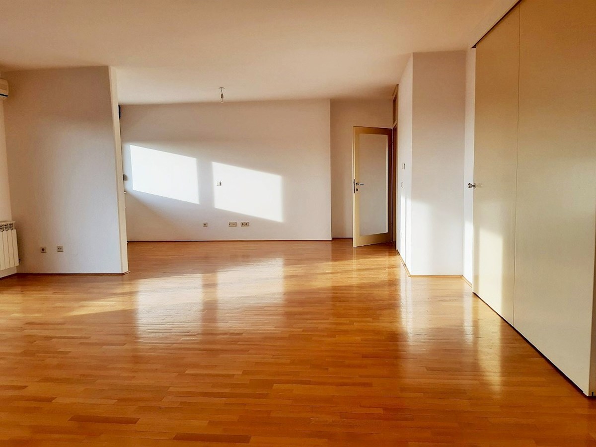 Apartma Za najem