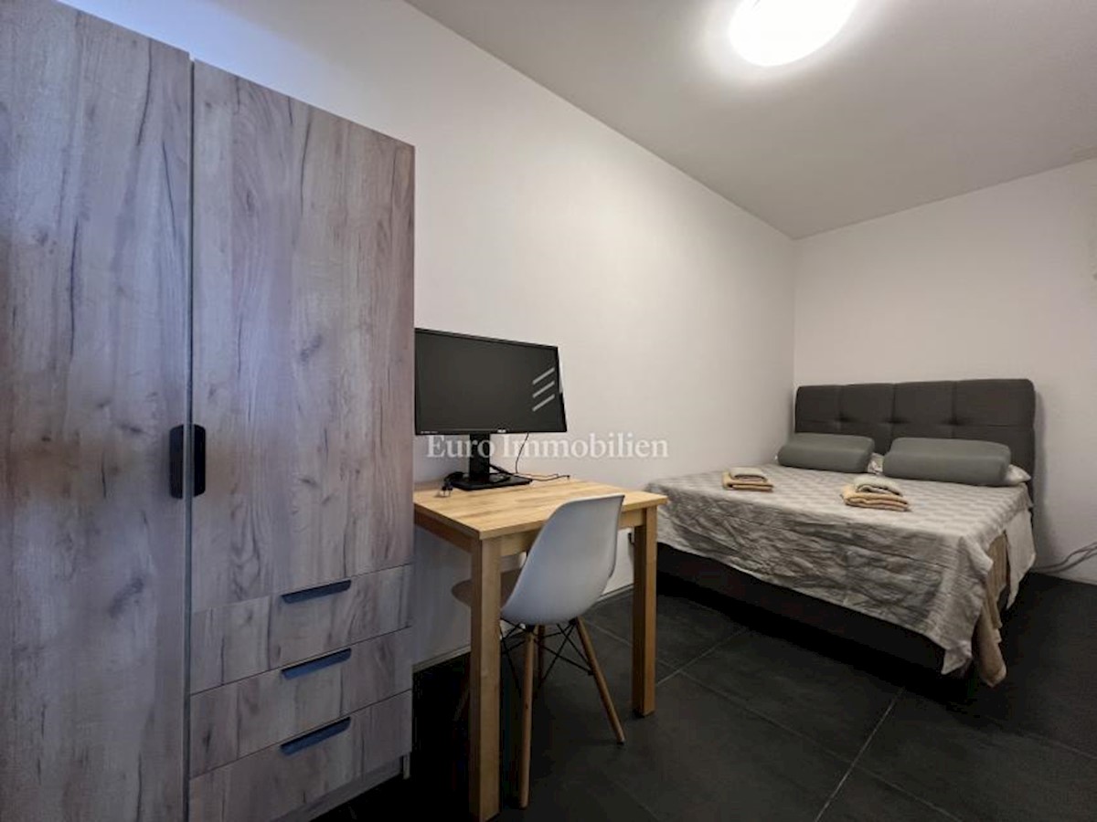 Apartment Zu verkaufen - SPLITSKO-DALMATINSKA OMIŠ