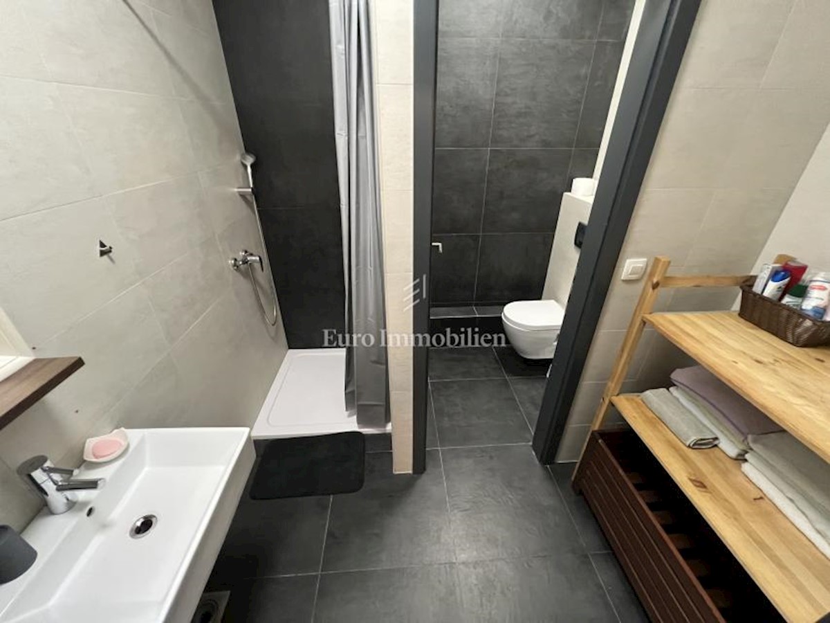 Apartment Zu verkaufen - SPLITSKO-DALMATINSKA OMIŠ