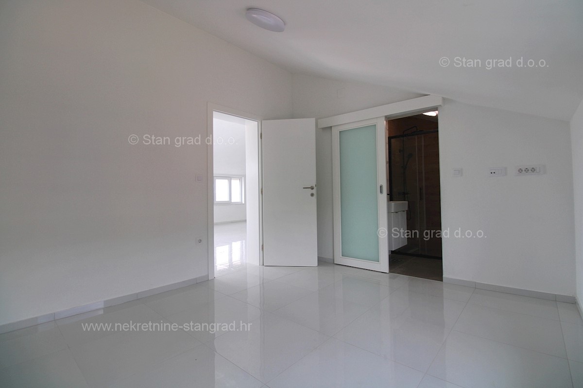 Appartement À vendre - PRIMORSKO-GORANSKA CRIKVENICA