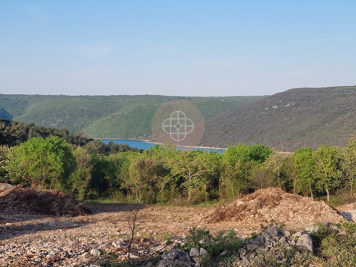 Land For sale - ISTARSKA RAŠA