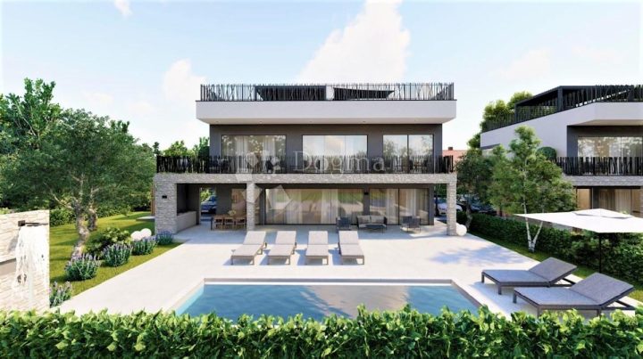 Dům na prodej 220 m² – Poreč