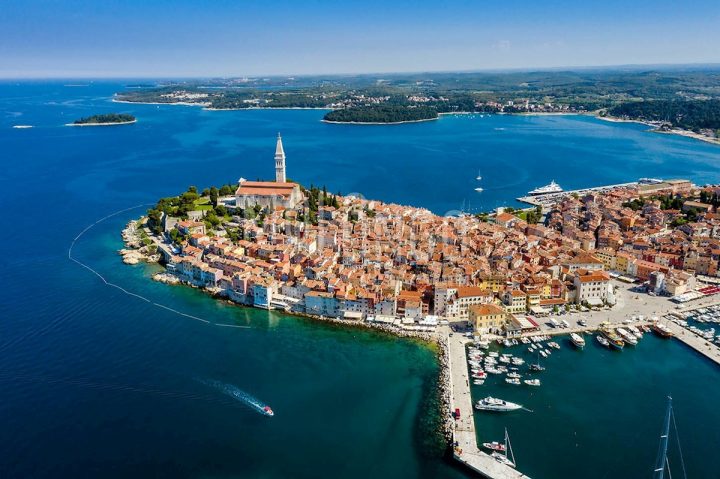 Terreno in vendita 1507 m² – Rovinj