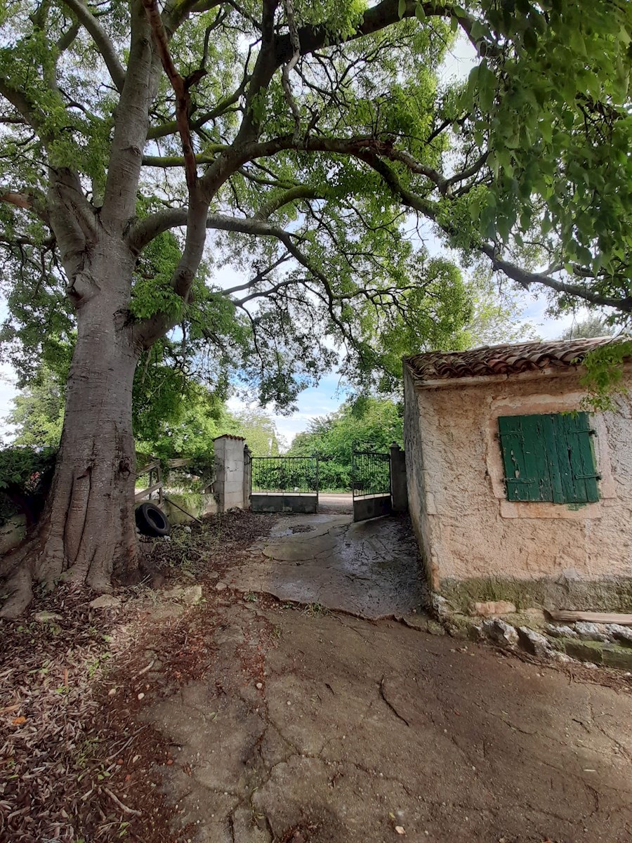 Kuća Na prodaju - ISTARSKA LIŽNJAN