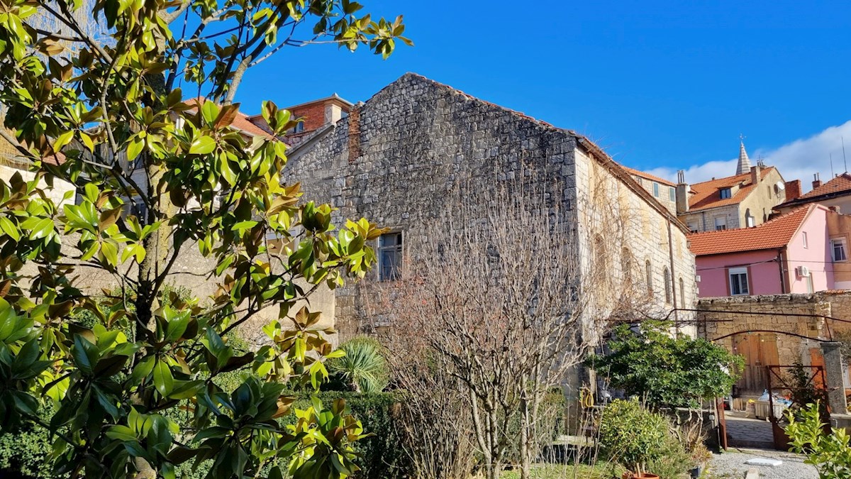 Casa In vendita - SPLITSKO-DALMATINSKA SINJ