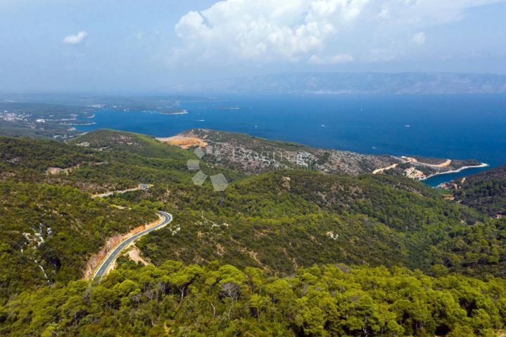 Pozemek na prodej 3400 m² – Humac
