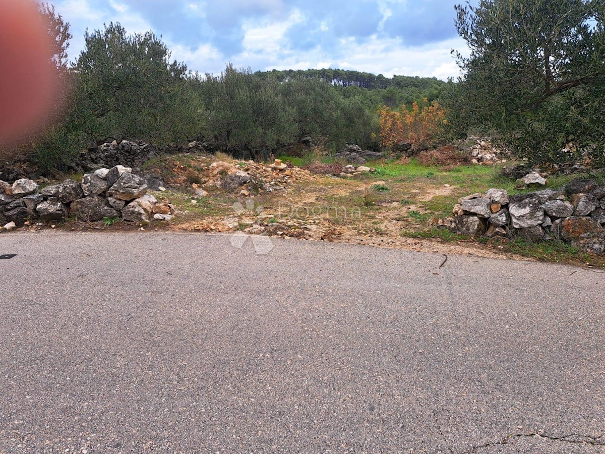 Land For sale - SPLITSKO-DALMATINSKA HVAR