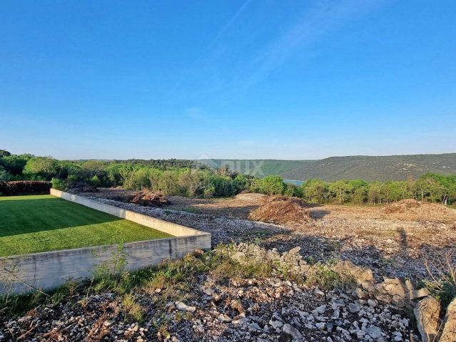 Pozemek na prodej 1341 m² – Rabac