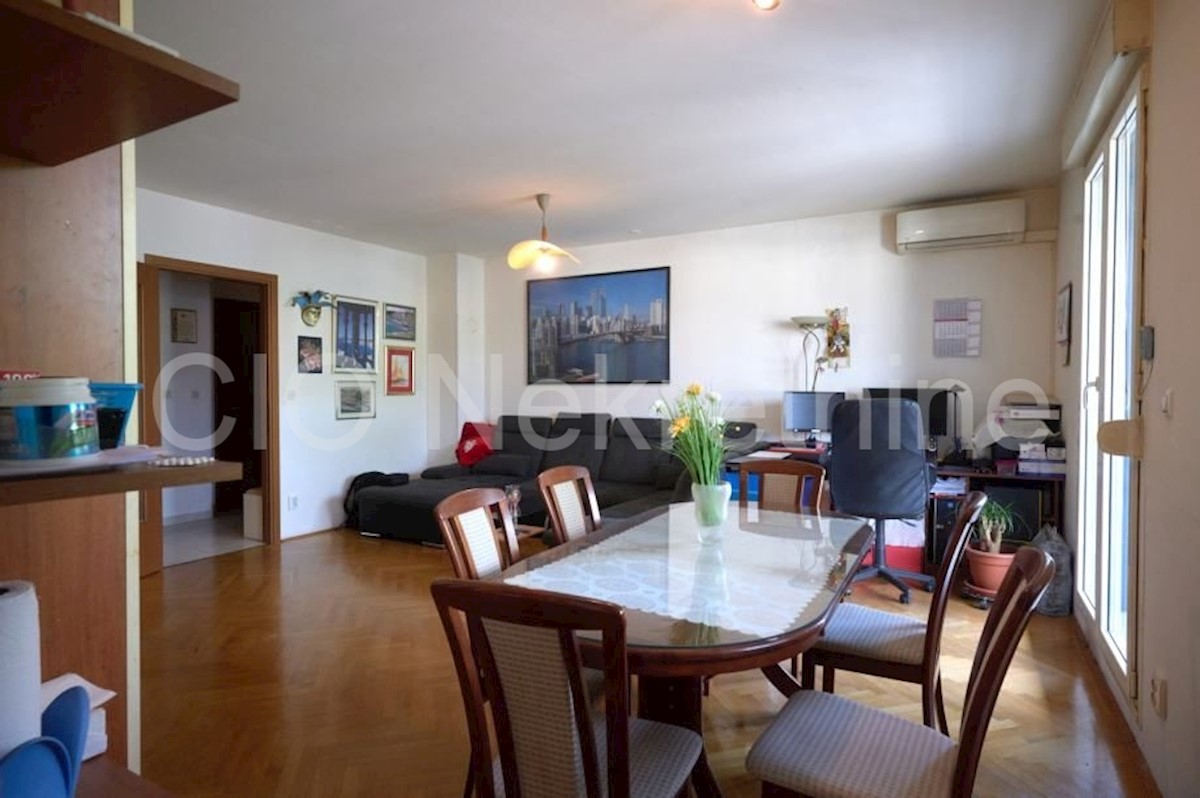 Appartamento In vendita - SPLITSKO-DALMATINSKA SPLIT