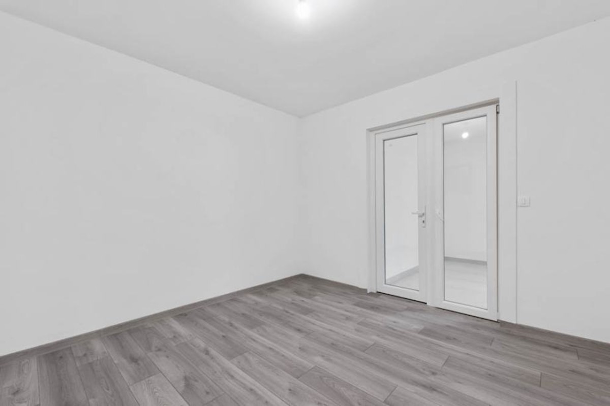 Apartmán Na predaj - ISTARSKA POREČ