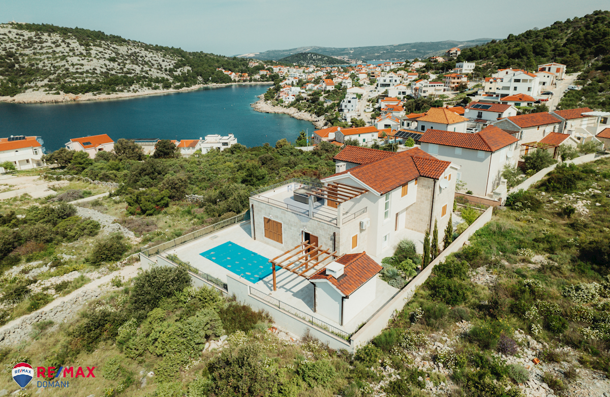 Haus Zu verkaufen - ŠIBENSKO-KNINSKA ROGOZNICA