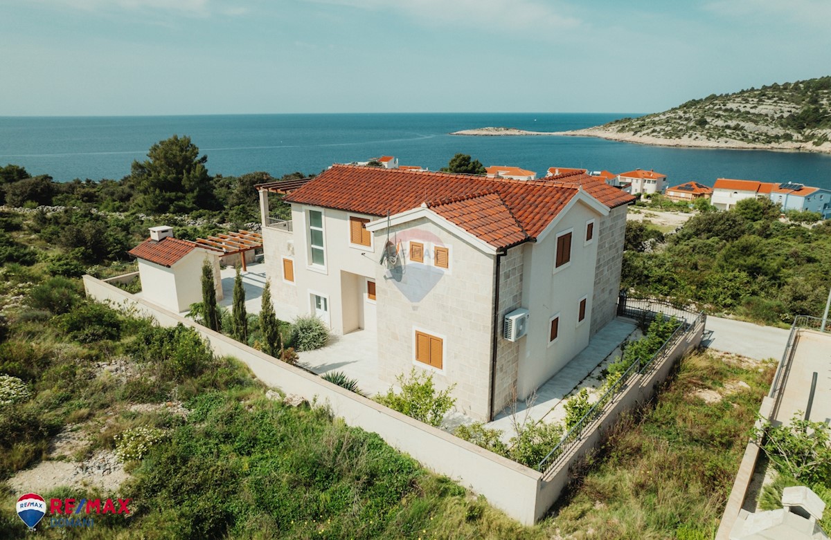 Haus Zu verkaufen - ŠIBENSKO-KNINSKA ROGOZNICA