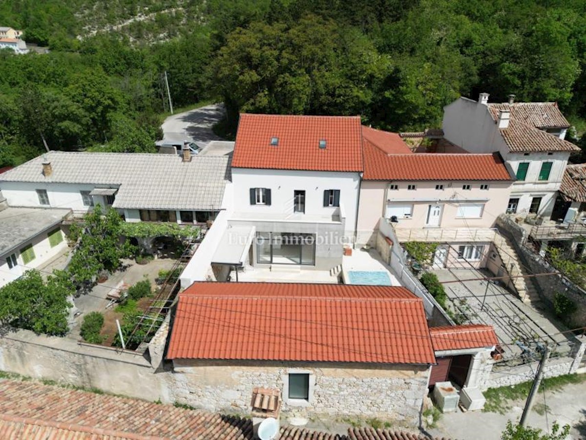 Dom Na predaj - PRIMORSKO-GORANSKA VINODOLSKA OPĆINA