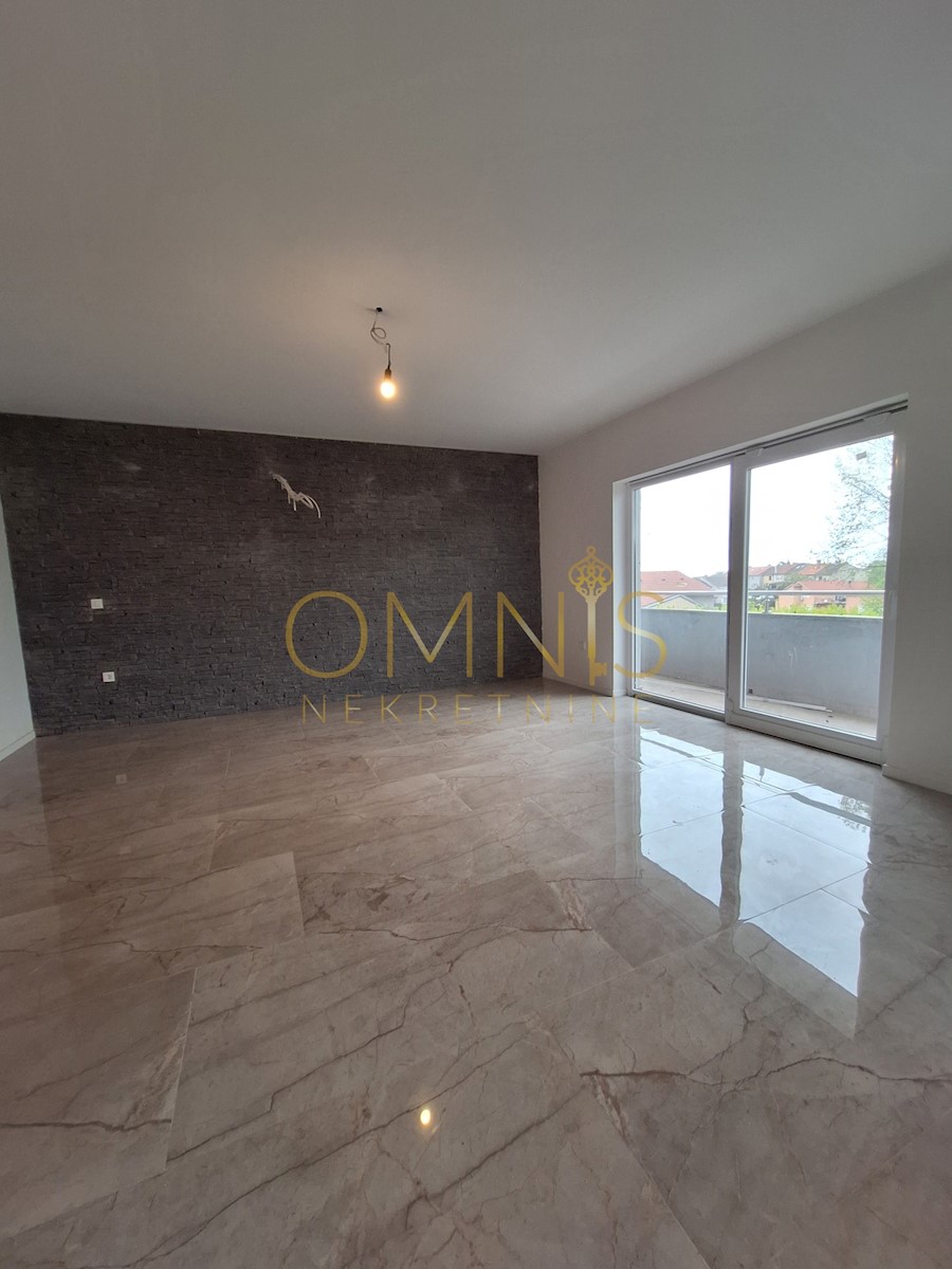 Apartment Zu verkaufen - PRIMORSKO-GORANSKA KASTAV