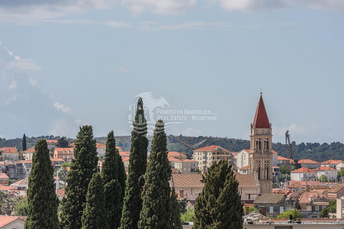 Mieszkanie Na sprzedaż - SPLITSKO-DALMATINSKA TROGIR