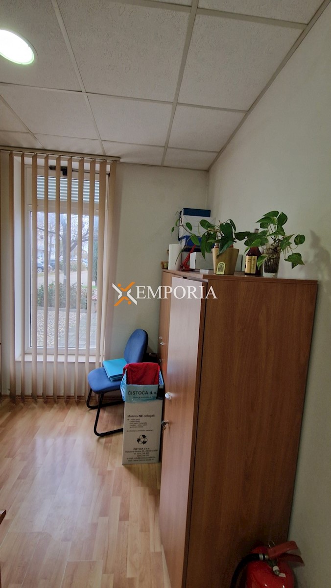 Business premises For sale - ZADARSKA ZADAR