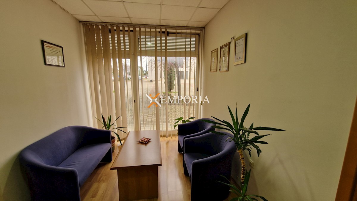 Business premises For sale - ZADARSKA ZADAR