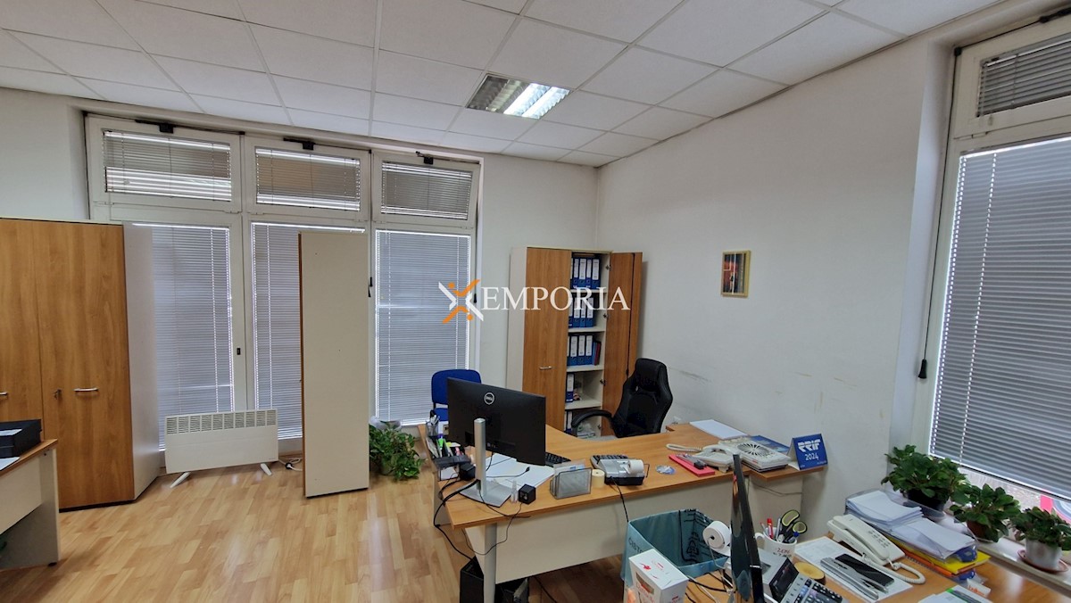 Business premises For sale - ZADARSKA ZADAR