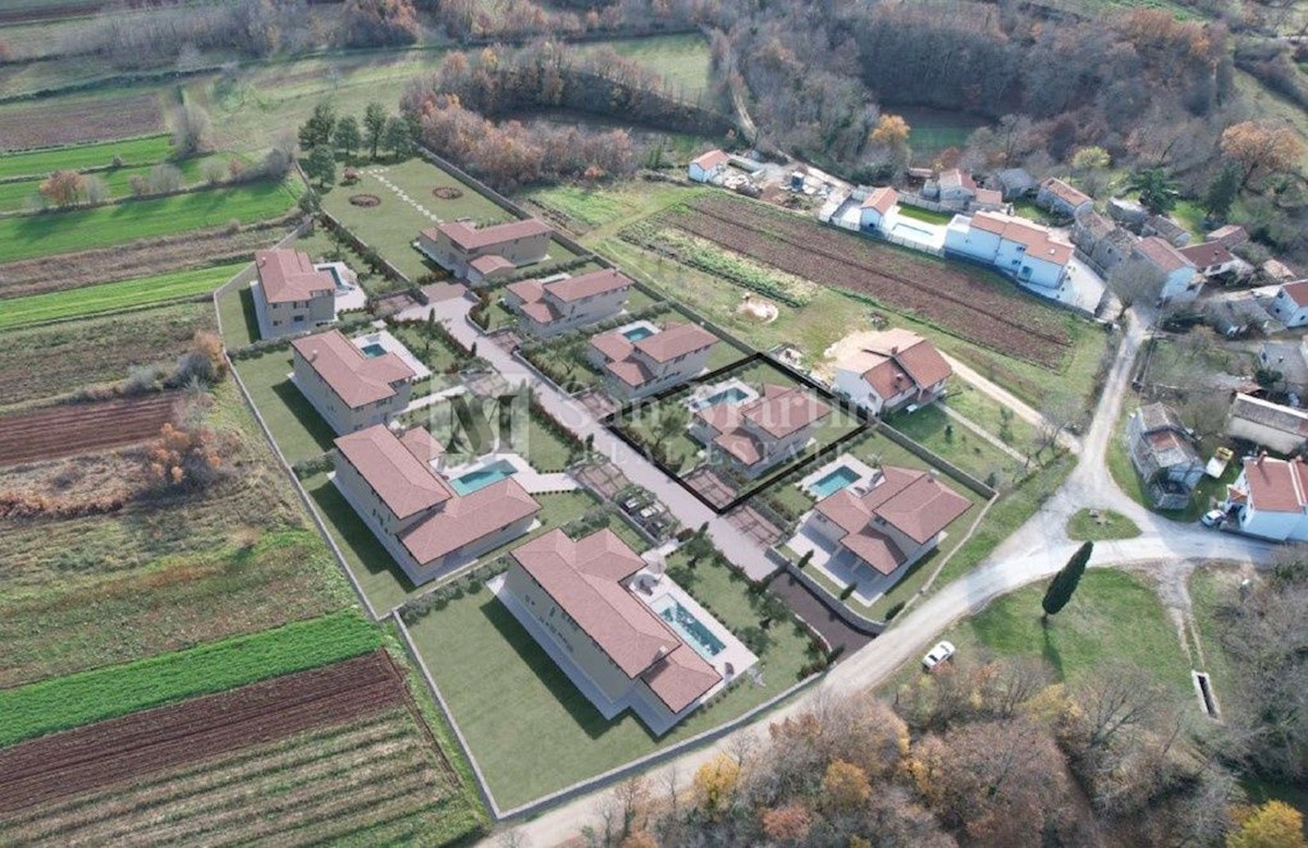 Kuća Na prodaju - ISTARSKA ŽMINJ