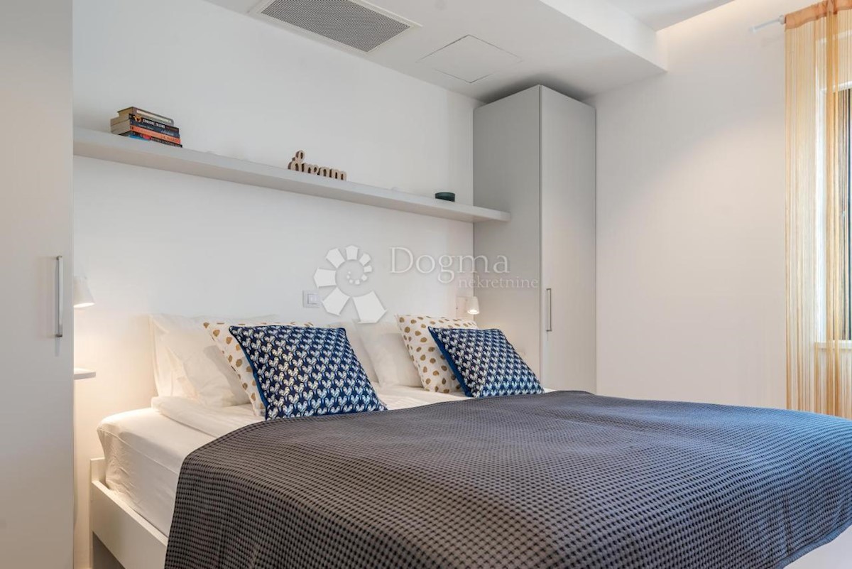Casa In vendita - ŠIBENSKO-KNINSKA ŠIBENIK