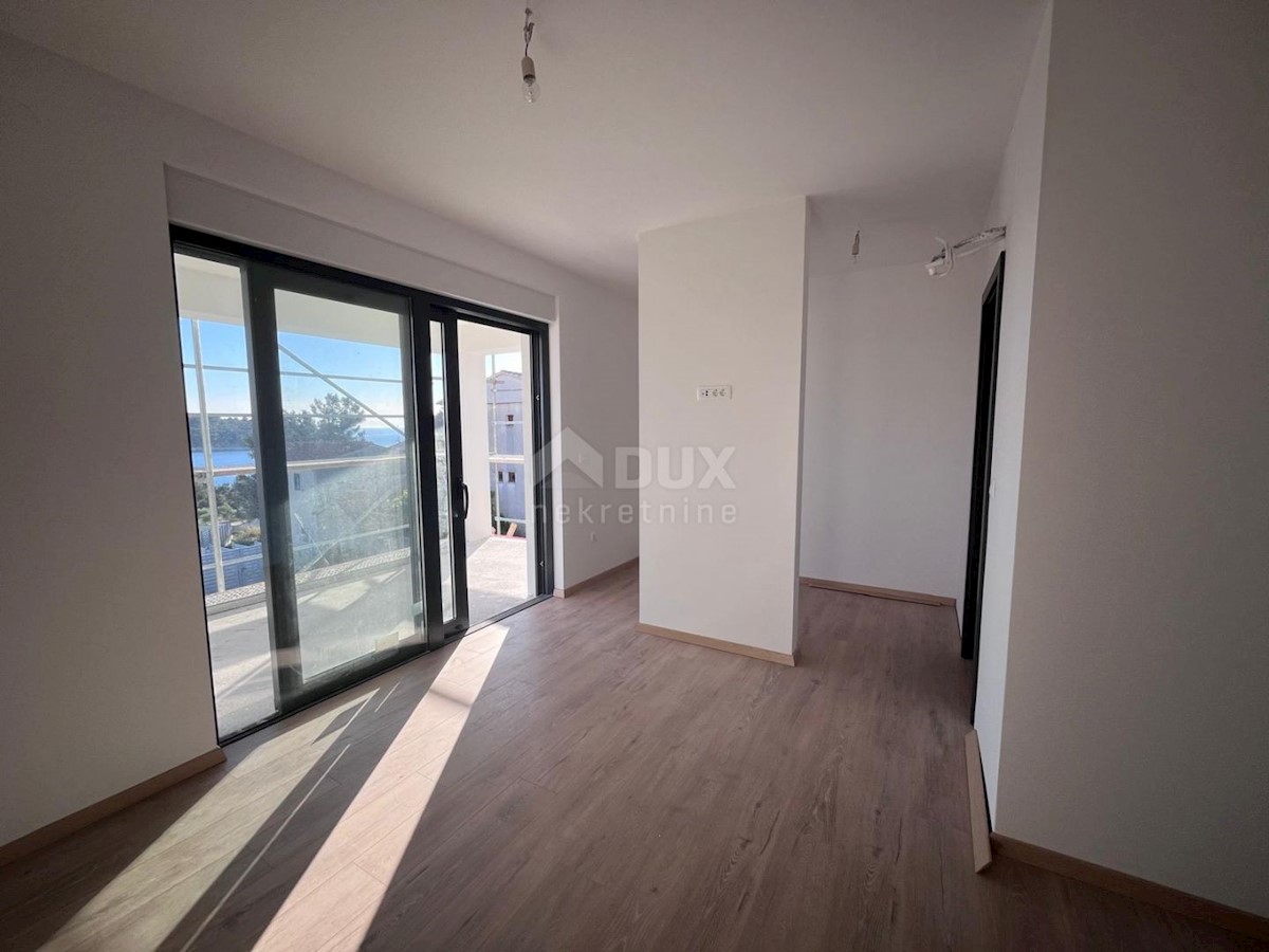 Flat For sale - ŠIBENSKO-KNINSKA ROGOZNICA