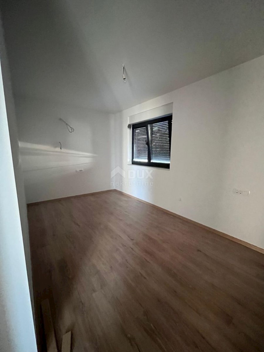 Flat For sale - ŠIBENSKO-KNINSKA ROGOZNICA