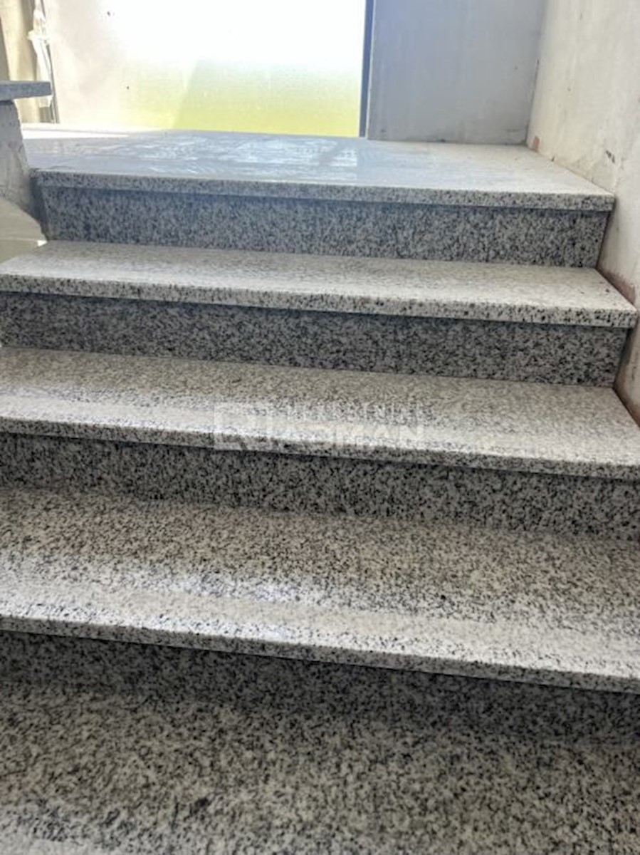 Mieszkanie Na sprzedaż - SPLITSKO-DALMATINSKA SINJ