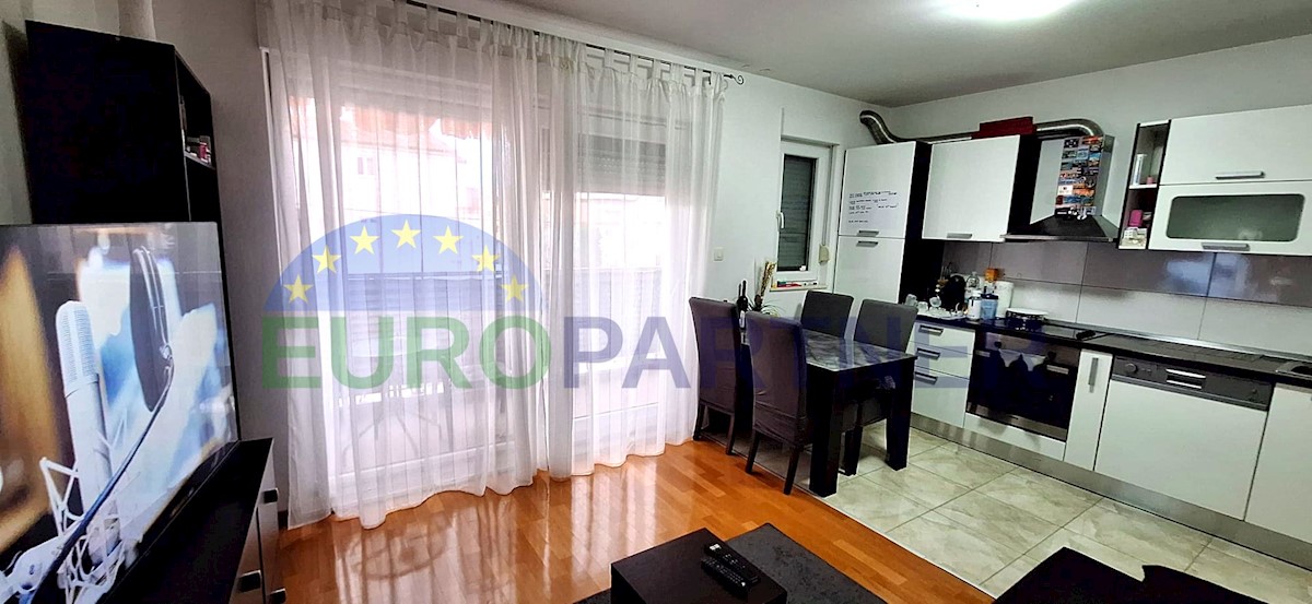 Apartma Na predaj - SPLITSKO-DALMATINSKA SPLIT