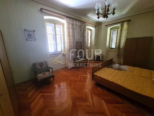 Kuća na prodaju 320 m² – Mali Lošinj