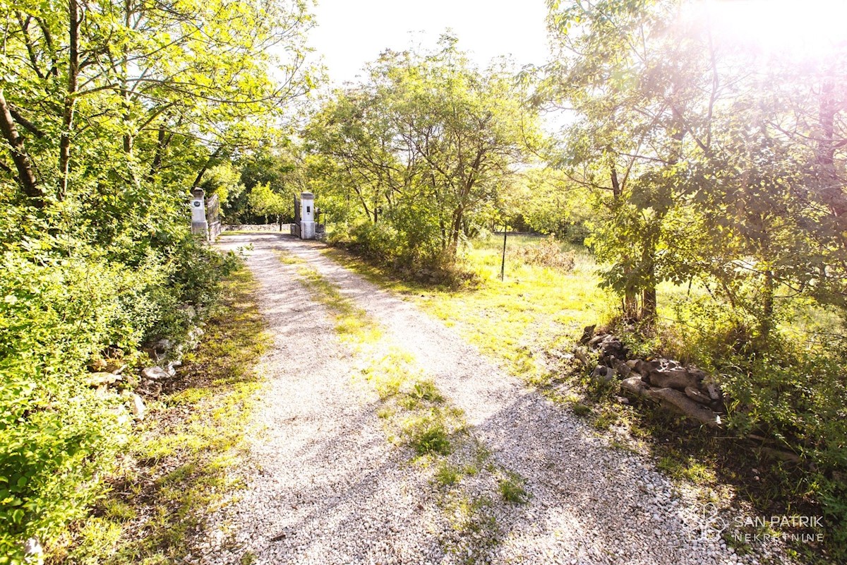 Kuća Na prodaju - ISTARSKA GROŽNJAN