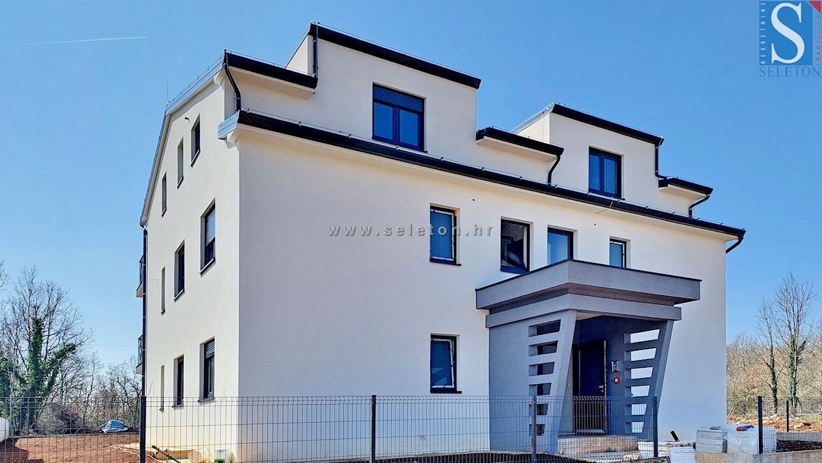 Apartmán Na predaj - ISTARSKA POREČ