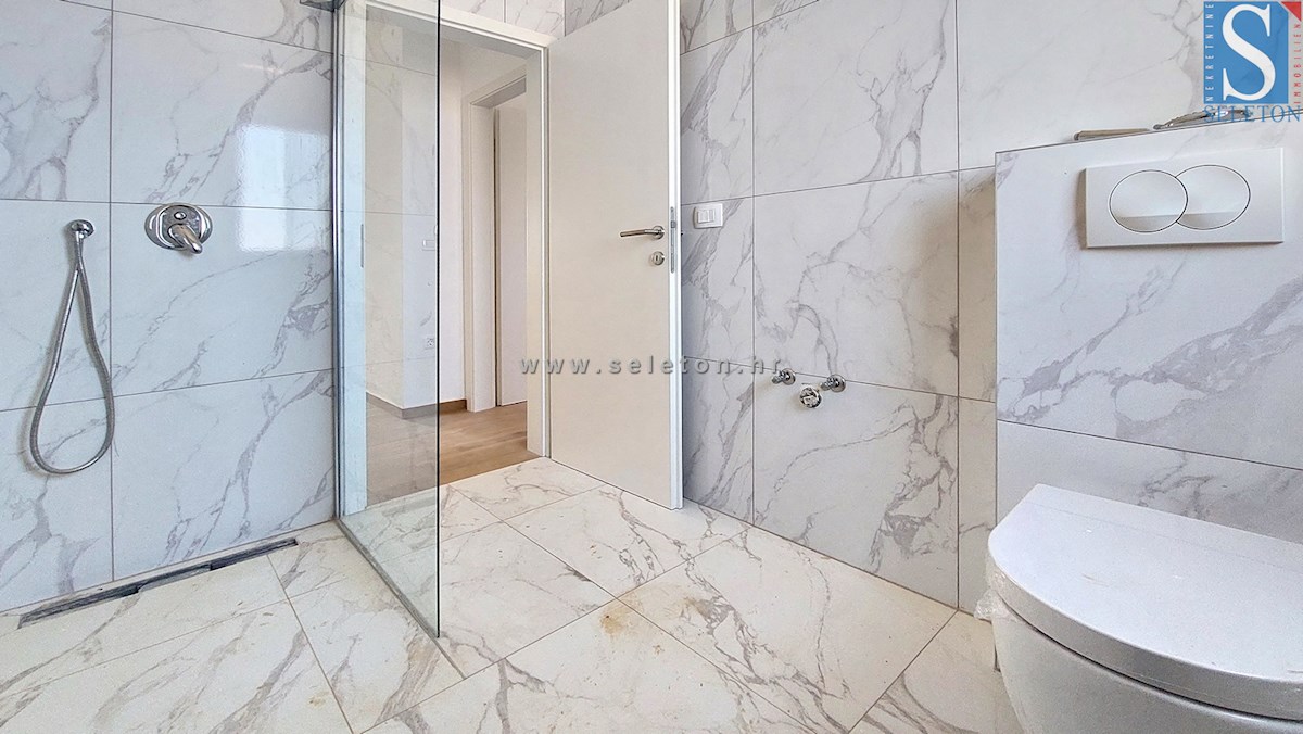 Apartmán Na predaj - ISTARSKA POREČ