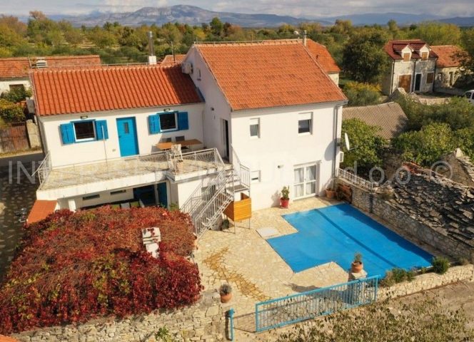 Haus Zu verkaufen DUBRAVICE