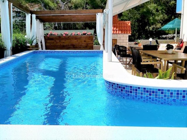 Casa in vendita 253 m² – Čiovo