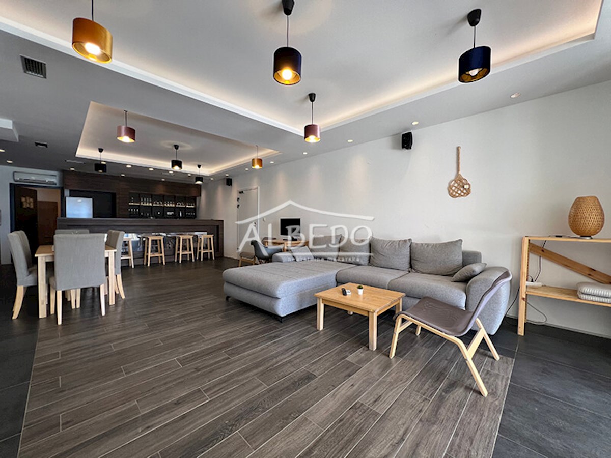 Flat For sale - SPLITSKO-DALMATINSKA OMIŠ