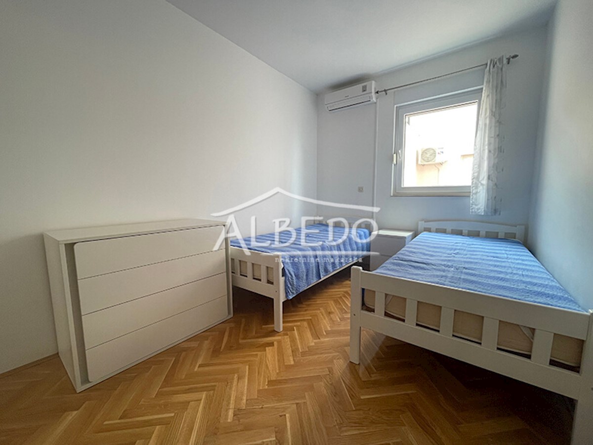 Apartmán Na prodej - SPLITSKO-DALMATINSKA BAŠKA VODA