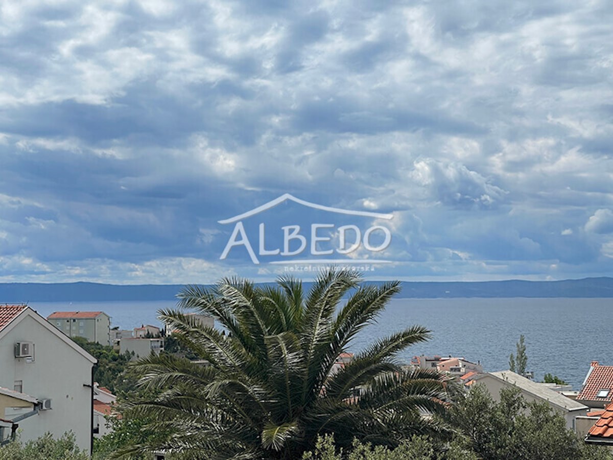 Flat For sale - SPLITSKO-DALMATINSKA BAŠKA VODA