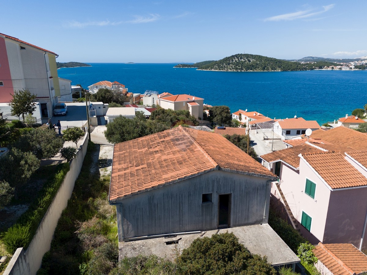 Parcela Na predaj - ŠIBENSKO-KNINSKA ROGOZNICA