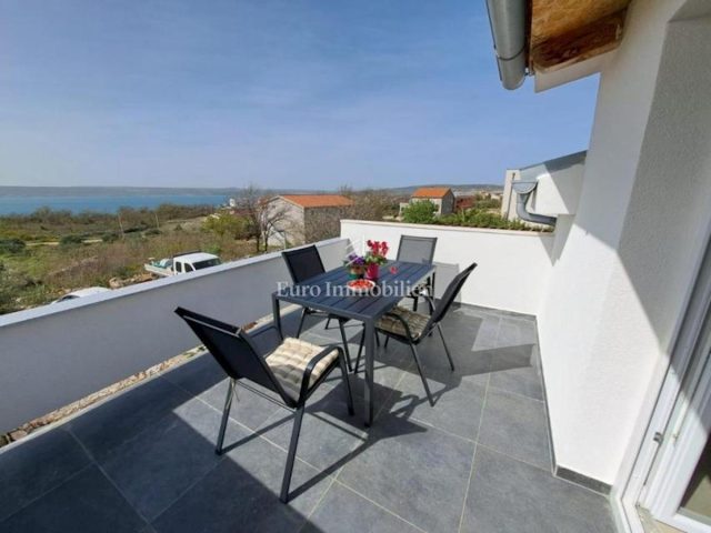Apartmán na predaj 75 m² – Maslenica